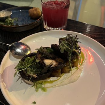 The Acorn - shiitake mushroom - Vegan Near Me - Vancouver, British Columbia The Acorn - shiitake mushroom - Vegan Near Me - Vancouver, British Columbia