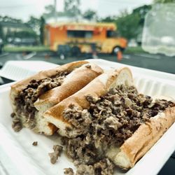 Chiddy's Cheesesteaks - Philly cheesesteak