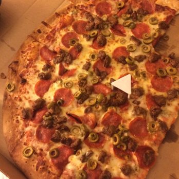 Deek's Pizza - Pizza Near Me - Fargo, North Dakota