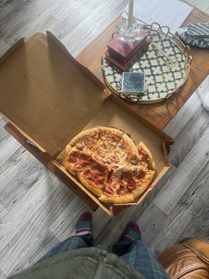 Pizza by Yandys (New York and detroit style pizza) by null