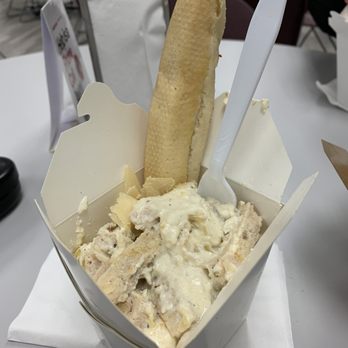 Ray Michelle's Italian Eats - Classic Chicken Alfredo! - Food Trucks Near Me - Reno, Nevada