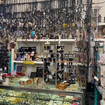 The Crystal Fox - Bookstores Near Me - Laurel, Maryland