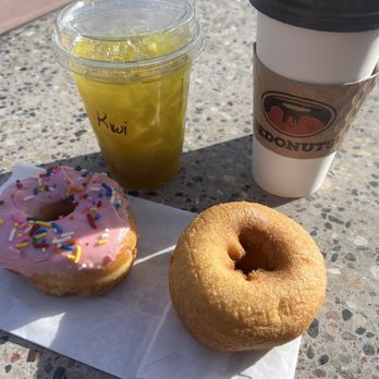 Sedonuts And Coffee - Coffee, Kiwi Krush Refresher, & Donuts - Donuts Near Me - Sedona, Arizona Sedonuts And Coffee - Coffee, Kiwi Krush Refresher, & Donuts - Donuts Near Me - Sedona, Arizona