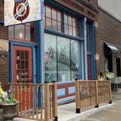 11Worth Station Brewhouse - Outside