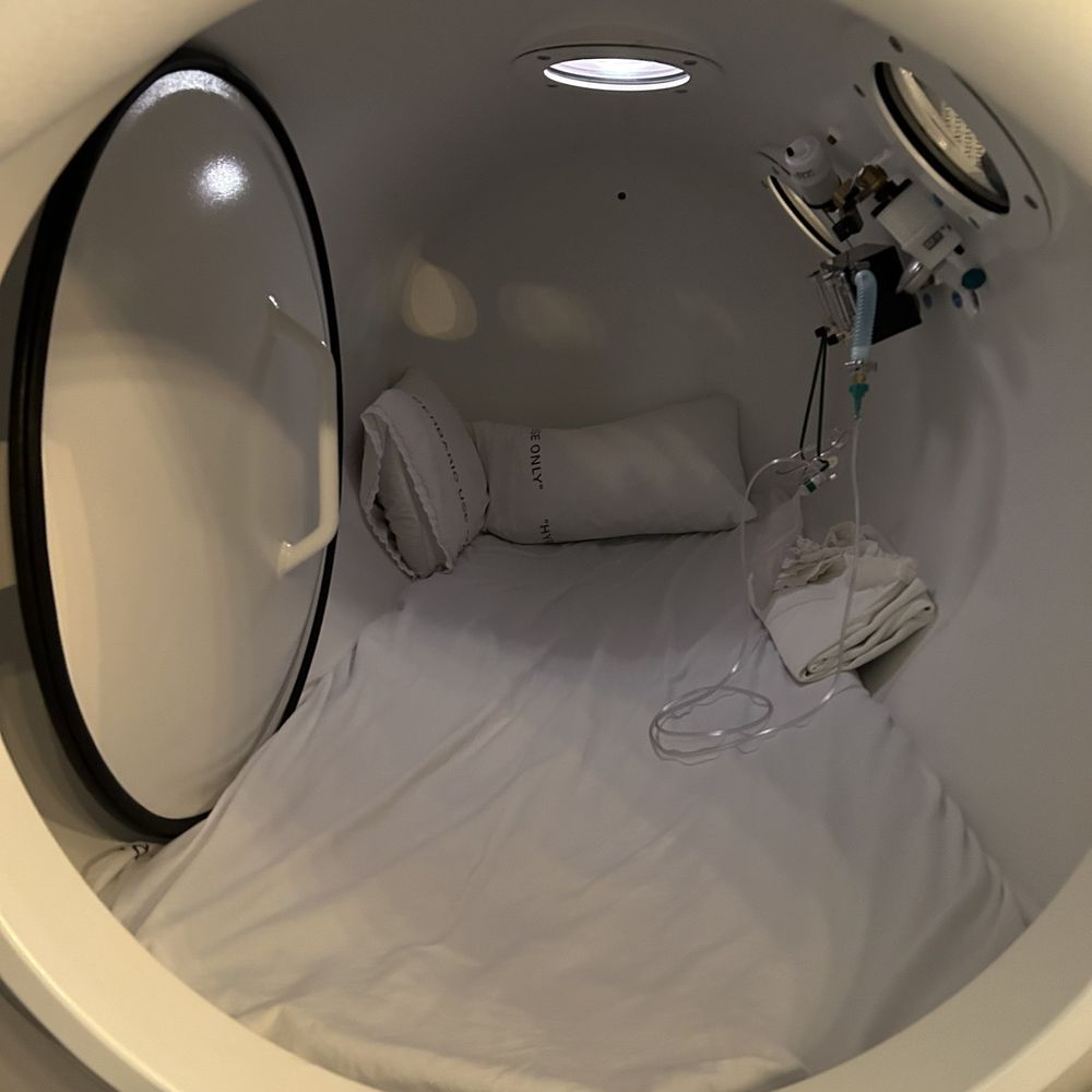 OxygenWell - When your blood carries this extra oxygen throughout your body, this helps fight bacteria. - Undersea/Hyperbaric Medicine Near Me - Los Angeles, California OxygenWell - When your blood carries this extra oxygen throughout your body, this helps fight bacteria. - Undersea/Hyperbaric Medicine Near Me - Los Angeles, California