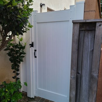 Cuadras Fence - Fences & Gates Near Me - Compton, California Cuadras Fence - Fences & Gates Near Me - Compton, California