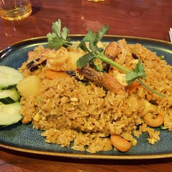 Saap Ver Authentic Thai Cuisine - Pineapple Fried Rice W/ Prawn (V) - Thai Near Me - San Francisco, California Saap Ver Authentic Thai Cuisine - Pineapple Fried Rice W/ Prawn (V) - Thai Near Me - San Francisco, California