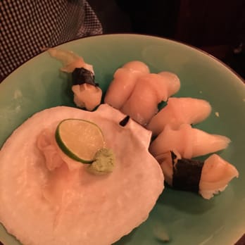 Sushi Yoshi - Fresh raw scallop sushi~ - Sushi Bars Near Me - Vienna, Virginia