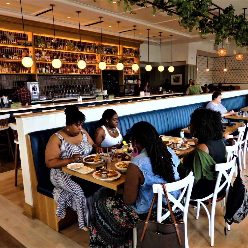 Tupelo Honey Southern Kitchen & Bar - Interior Seating - Southern Near Me - Upper Arlington, Ohio Tupelo Honey Southern Kitchen & Bar - Interior Seating - Southern Near Me - Upper Arlington, Ohio