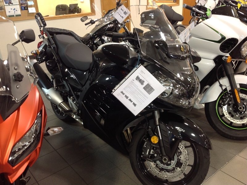 Photos of STRUTHERS BROS KAWASAKISUZUKITRIUMPH Updated August 2024