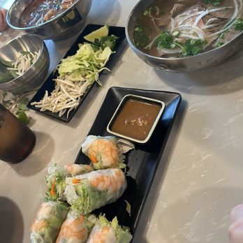 Lantern Vietnamese Kitchen - Breakfast & Brunch Near Me - Rancho Cucamonga, California