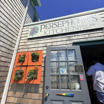 Persephone's Kitchen - Coffee & Tea Near Me - Block Island, Rhode Island