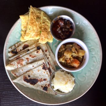 Chawk Bazar South Asian Eatery - Breakfast platter - Indian Near Me - Toronto, Ontario