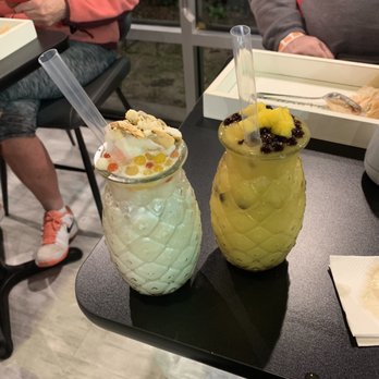 Chilly Bubbles And Co Cafe - Coconut and mango chiller with bubbles. - Bubble Tea Near Me - Maitland, Florida