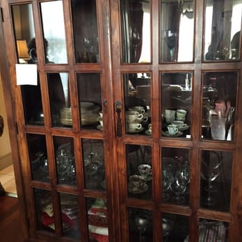 Safe Movers - We packed these very fragile and valuables China dishes that worth over 1k - Movers Near Me Safe Movers - We packed these very fragile and valuables China dishes that worth over 1k - Movers Near Me