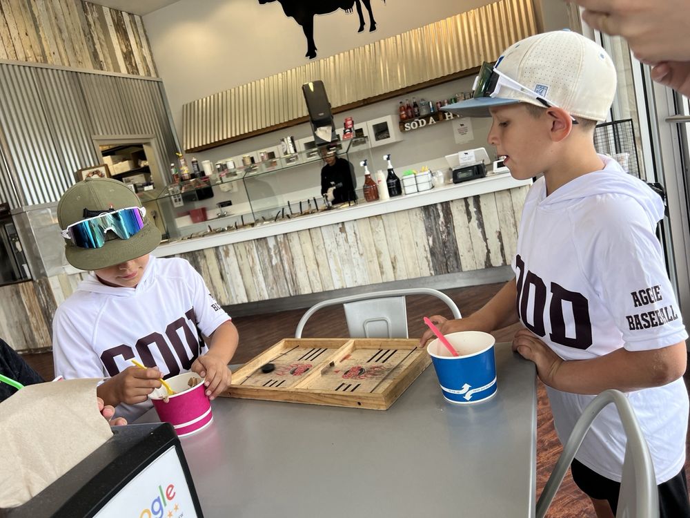 FARMHOUSE FROZEN YOGURT Updated October 2024 943 William D Fitch