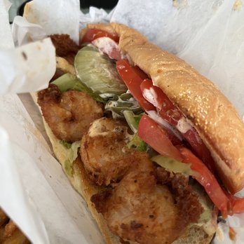Nautilus Tavern - Fried Shrimp Po boy - American Near Me - San Diego, California