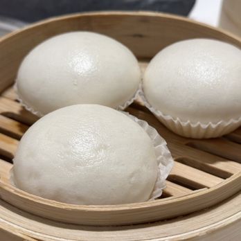 Diamond Bay Restaurant - Steamed egg yolk lava bun - Dim Sum Near Me - Seattle, Washington