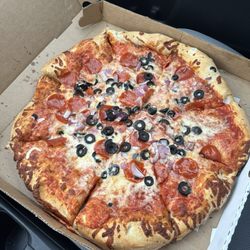 Bb's Pizzeria - Large pizza with pepperoni, onions, and black olives