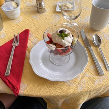 Freedom House Bed & Breakfast - Fruit Parfait - Bed & Breakfast Near Me - Dover Foxcroft, Maine Freedom House Bed & Breakfast - Fruit Parfait - Bed & Breakfast Near Me - Dover Foxcroft, Maine