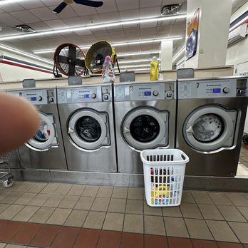 Buena Laundromat - Washing machines, medium I'm assuming. - Laundromat Near Me - West New York, New Jersey Buena Laundromat - Washing machines, medium I'm assuming. - Laundromat Near Me - West New York, New Jersey