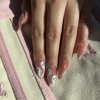 Paris Nails - Nail Salons Near Me - Fresno, California