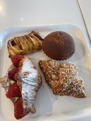 Paris Baguette by null