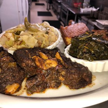 Di’Oasis & Shug’s