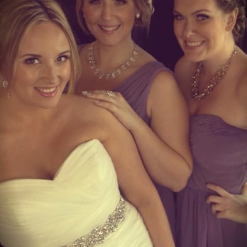 Mint Hair Lounge - Bride and bridesmaid hair - Hair Salons Near Me - Port Moody, British Columbia Mint Hair Lounge - Bride and bridesmaid hair - Hair Salons Near Me - Port Moody, British Columbia