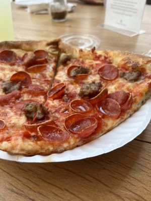 Andy's Pizza Tyson's/McLean by null