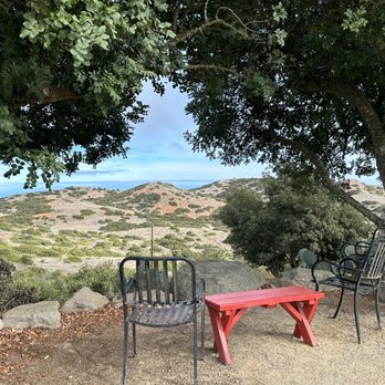 Airport In The Sky Restaurant - Breakfast & Brunch Near Me - Avalon, California