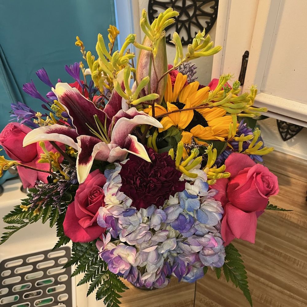 The Flower Box - Florists Near Me - Dinuba, California The Flower Box - Florists Near Me - Dinuba, California