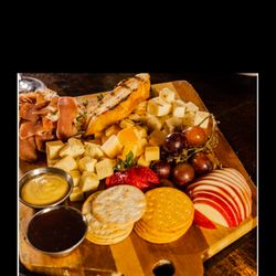 The Londoner Colleyville - Cheeseboard