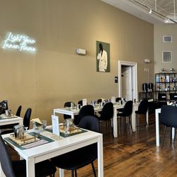 Wick and Sip Candle Lounge