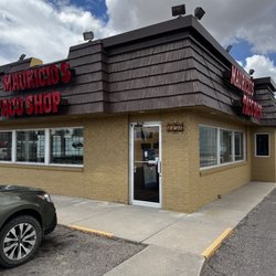 Mauricio's Taco Shop - Outside view