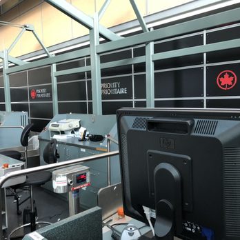 Air Canada - Dedicated Check in counters for Signature Class Passengers - Airlines Near Me - Richmond, British Columbia Air Canada - Dedicated Check in counters for Signature Class Passengers - Airlines Near Me - Richmond, British Columbia