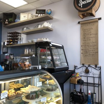 La Bodega Original - Inside - Latin American Near Me - Jacksonville, Florida