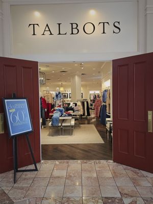 nike outlet west coast plaza