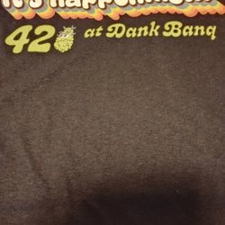 Dank Bank - T SHIRT