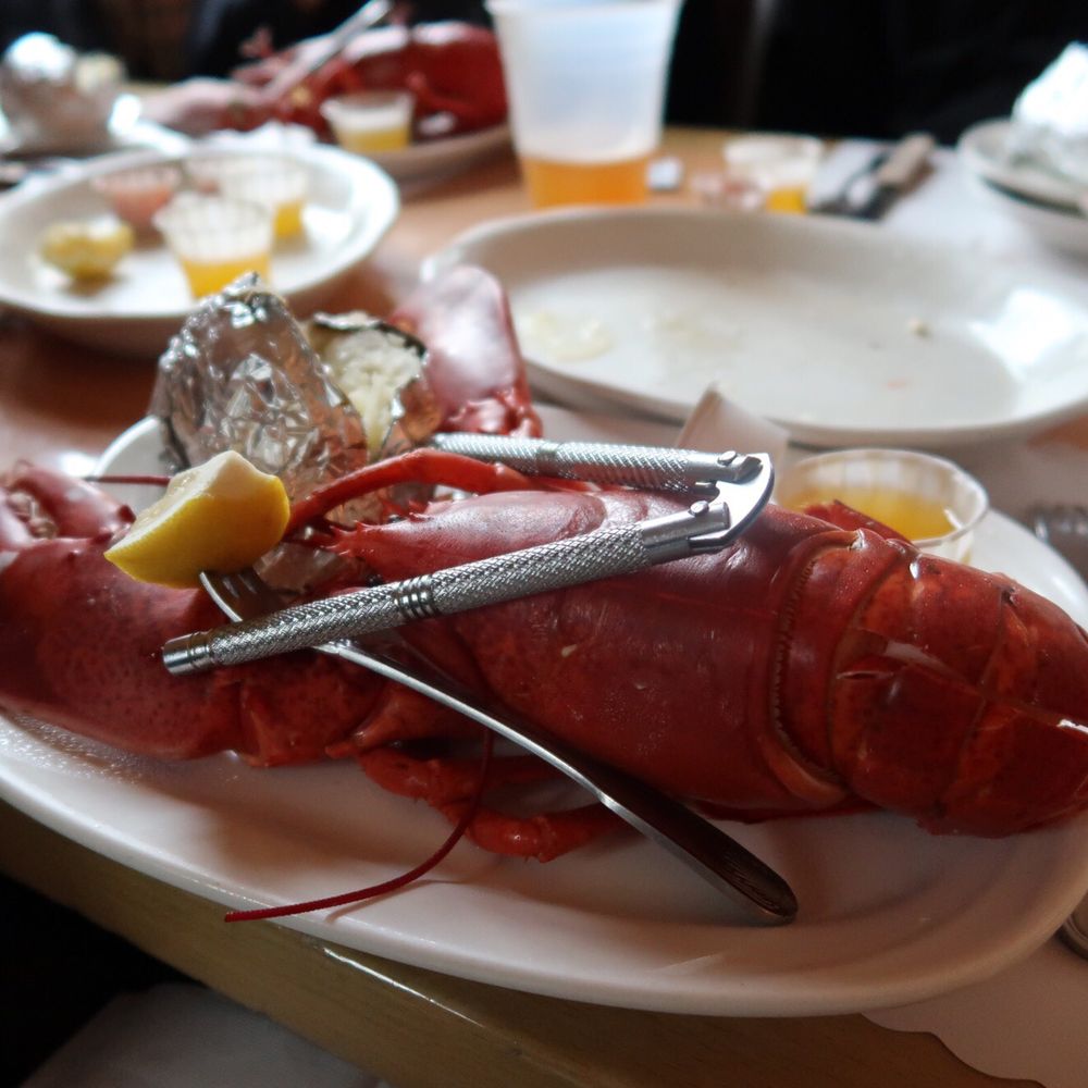 Pub 199 - Lobster - Steakhouses Near Me - Mount Arlington, New Jersey