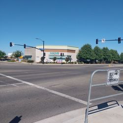 Innovo Dental and Implant Studio - Viewed from the intersection stoplights.