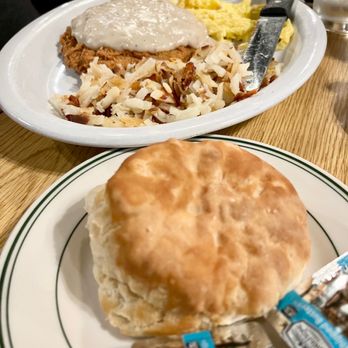 Three Bear Restaurant - American Near Me - West Yellowstone, Montana