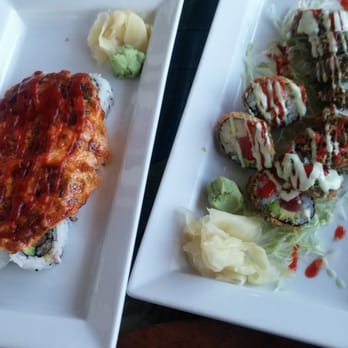 Quarterdeck Restaurants - Burnt lovers roll was awful - Seafood Near Me - Dania Beach, Florida