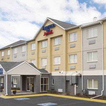 Fairfield Inn Dubuque - Hotels Near Me - Dubuque, Iowa