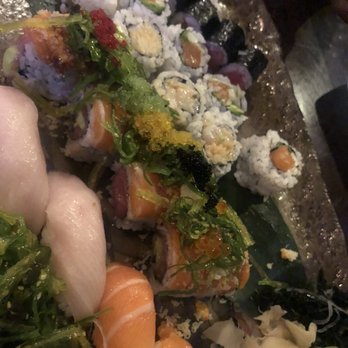 Sushi Mike's - Yellow Tail (Hamachi) and Salmon (Sake) Sushi S And S Roll spicy Scallop (Hotate) roll and Tuna Roll - Sushi Bars Near Me - Dobbs Ferry, New York