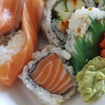 Sushi Bong - The first salmon roll we had in the sushi bong special was also huge and fresh. - Sushi Bars Near Me - North York, Ontario Sushi Bong - The first salmon roll we had in the sushi bong special was also huge and fresh. - Sushi Bars Near Me - North York, Ontario