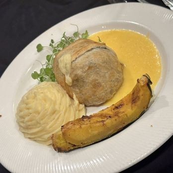 Ciao - Beef Wellington - Bars Near Me - Wausau, Wisconsin
