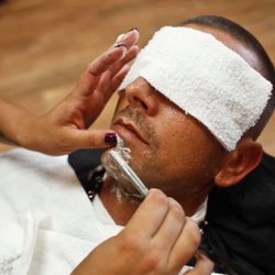 Roosters Men's Grooming Center