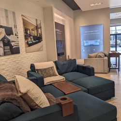Lovesac - Inside the showroom