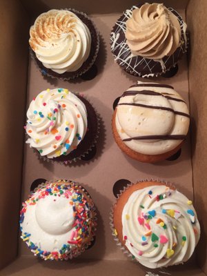 Treat Cupcake Bar by null